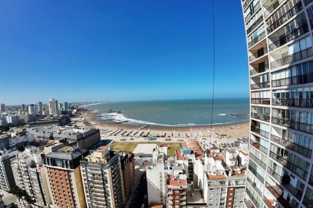 DEPARTAMENTO 2 AMBIENTES CON VISTA AL MAR DESDE TODOS LOS AMBIENTES