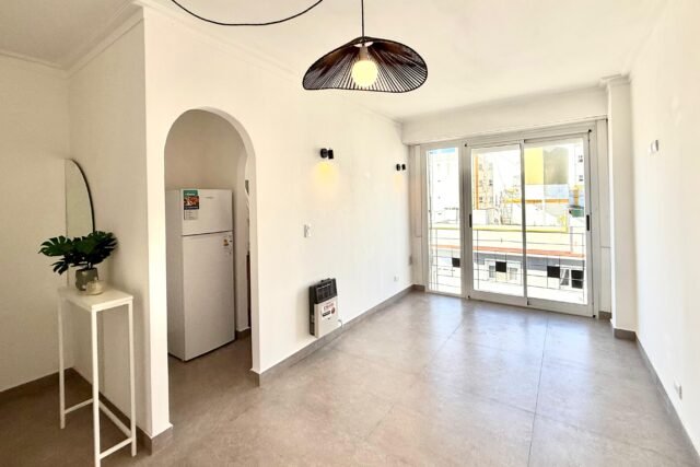 VENTA DEPARTAMENTO 2 AMB CON BALCON PLAZA COLON