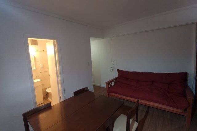 MONOAMBIENTE DIVIDIDO CON BALCÓN